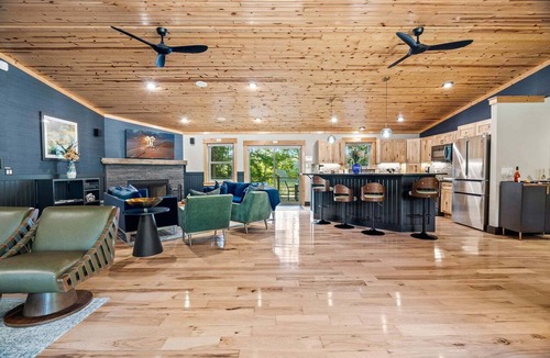 Interlochen House | ✨ Lake Compound | Sauna-Hot Tub-Steam Shower-Cold Plunge