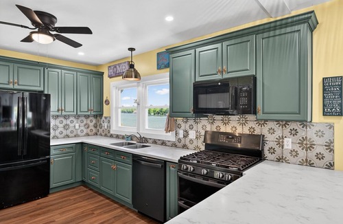 Monticello House | Lake Shafer Waterfront Home w/Dock & Decks