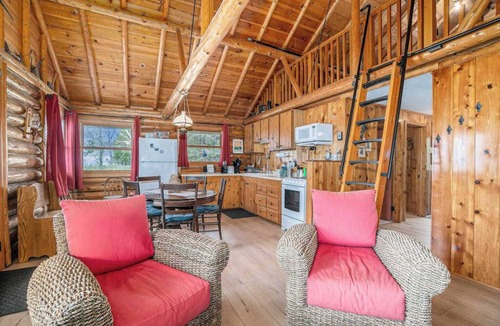 Empire House | Lakefront cabin with 100 ft of Lake Michigan beach, full kitchen, loft, & deck