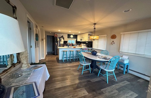 White Lake House | “Lakefront, Hot Tub, sandy shore