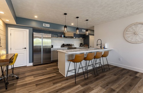 Wolf Creek House | Lakefront Suite · Dock, No-Wake Cove & Firepit