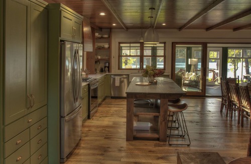 Crosslake Cabin | Lakeside Cottage-Heavenly Porch -Amazing Sunsets-2 Fireplaces-Includes Pontoon!