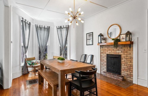 South Haven House | Lakeside Haven - Steps to Beach, Shops AND Dining!