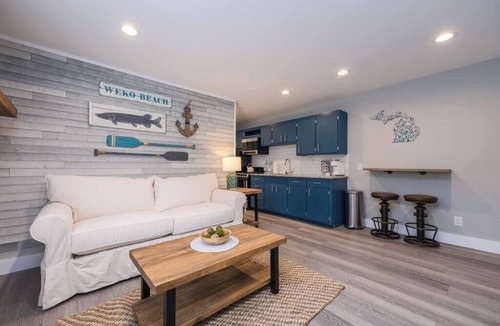 Bridgman Condo | Lakeside Serenity: One-Bedroom Villa
