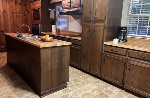 Benton Cottage | Lakeview Home on Kentucky Lake-Jonathan Creek, just off main Lake. Sleeps 6.