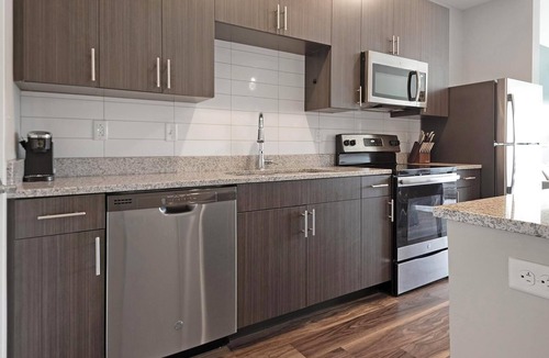 Edwardsville Apartment | Landing | Incredible 1BD, Clubhouse, Gym