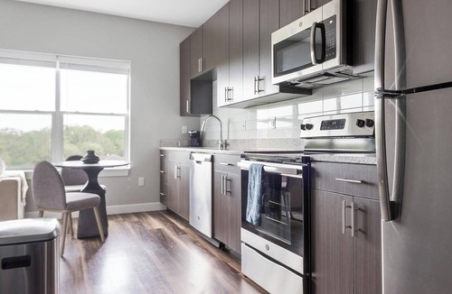 Edwardsville Apartment | Landing | Stunning 1BD, Clubhouse, Gym