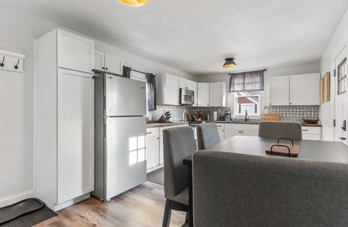 Lansing House | Lansing 3BR near downtown — Game room & EV garage