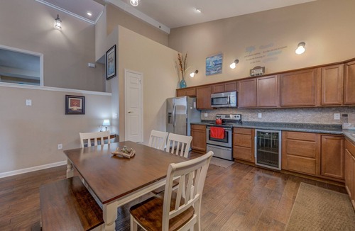Pepin Condo | Large Group Stay Near Wedding Venues & Lake Pepin - Lumberyard Lofts