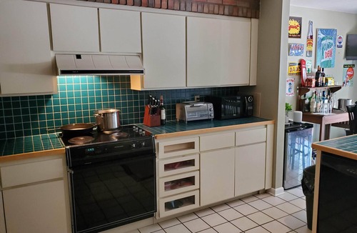 Fitchburg House | Large Home close to everything, Dogs welcome.