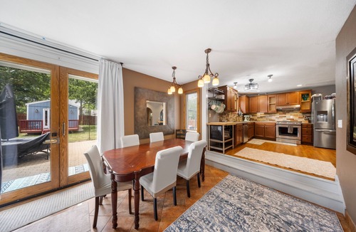 Olathe House | Large Home with 14 beds! Bunk House, Outdoor Patio and plenty of Parking
