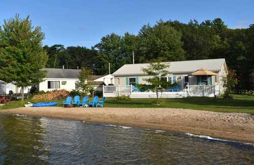 Gaylord House | Last Minute Summer Vacation Available or Book Now for the Fall!