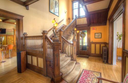 Marinette Bed & Breakfast | Lauerman House Inn