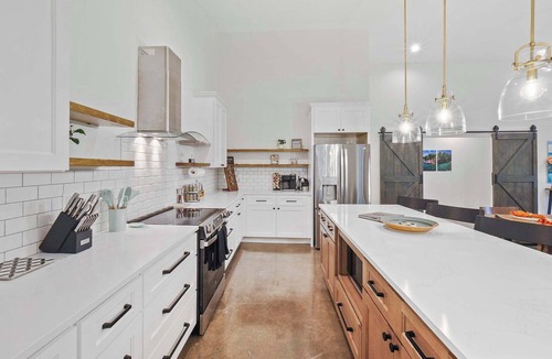 Cedar House | Leelanau Day Tripper - Modern Barndominium Retreat | Sauna Bikes Beaches Wineries Sleeps 10 3 Bedrooms 2.5 Bathrooms Pet-Friendly