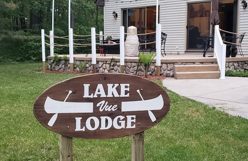 Lewiston House | Lewiston FAMILY FRIENDLY Lodge at East Twin Lake...Spacious & Pristine
