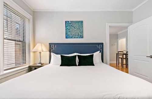 Boystown Apartment | Lively Rejuvenating 1BR in Outstanding Location