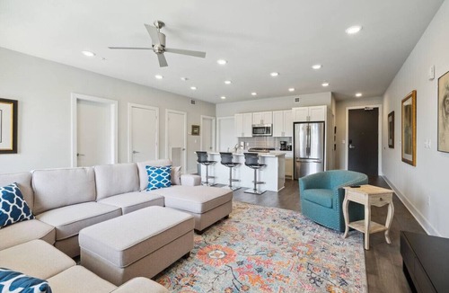 New Orleans Condo | Luxury 2 Bedroom Condo in Vibrant NOLA Bywater!