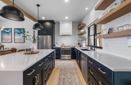 Two Rivers House | Luxury Beach Retreat: Private Beach + Bonus Tiny House