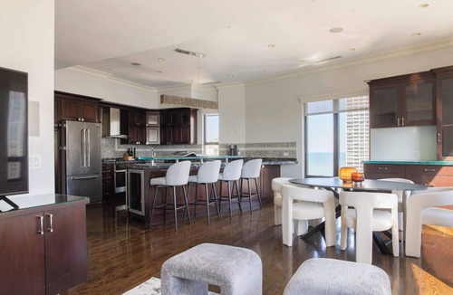 Rush and Division Apartment | Luxury Designer Penthouse 3803 | Pool | Gold Coast