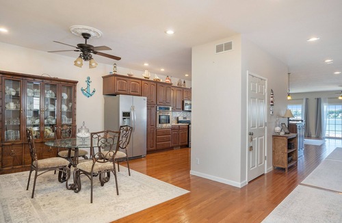 Cassopolis House | Luxury Modern Waterfront Lake House on beautiful Diamond Lake, Michigan!