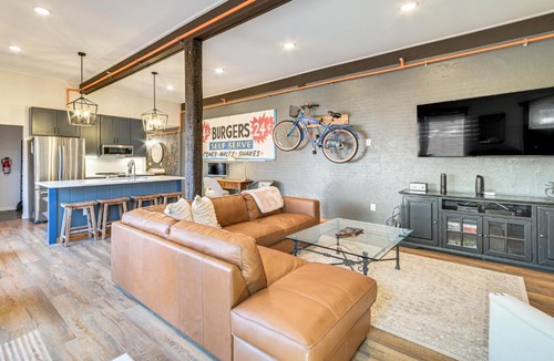 Gaylord House | Main St Gaylord Condo in the Heart of Downtown