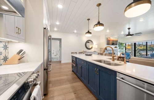 Sister Bay Condo | Marina Views & Walkable Sister Bay Condo- Paddle Boards & Bikes Included