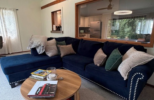 Whitmore Lake House | Marvelous 3-bedroom lake home on Whitmore Lake Ann Arbor~10 minutes away