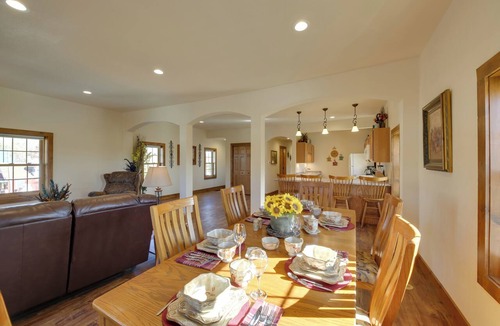 Campbellsport Apartment | 'McJugger’s Loft:' Walk to Lake, Park, Restaurants
