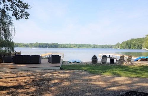 Bloomingdale House | Memories In Michigan- Beautiful 4-Season Secluded Lake Home on 7+ Acres
