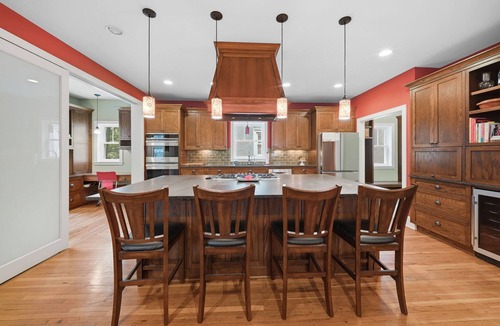 Linden Hills House | MINNeSTAY* Casa Roja
