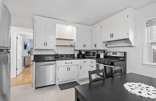 Whittier House | MINNeSTAY* Uptown Muse