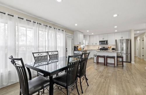 Ozark House | Minutes from Ozark`s favorites