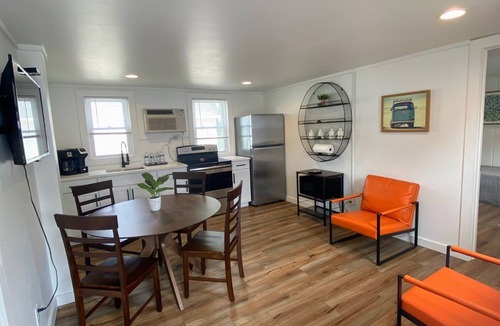 Ludington Apartment | Mitten Flats #2 - 1 Block to the beach!
