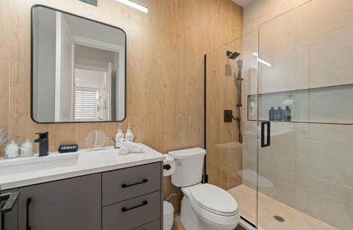 Tri-Taylor Apartment | Modern 2-BD 2-BA Retreat near Medical District