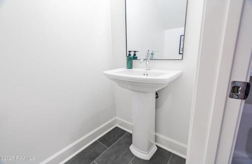 Lafayette House | Modern 3BR 2 and a half BA Townhome, Heart of Town