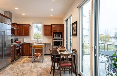 Grand Haven House | Modern Apartment directly across from Lake Michigan