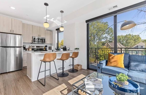 St. Anthony West Apartment | Modern Apt with Rooftop & City Views