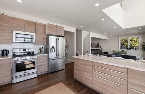 Oostburg House | Modern | Beachfront | Sleeps 10