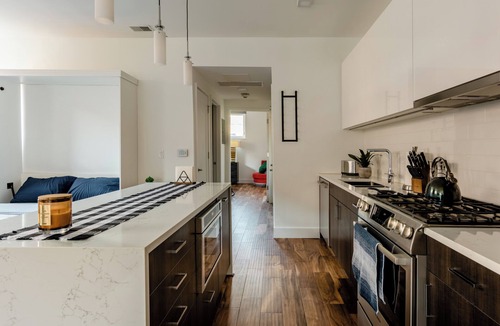 Midtown Condo | Modern Boutique Condo - "Au coeur de Detroit"