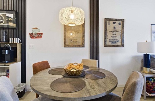 Sunrise Beach Condo | Modern Condo at 11mm in Sunrise w/PWC & Boat Slip