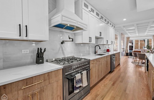 Chicago House | Modern, Luxe, House 20mins to Downtown, Private Rooftop, 2car Garage