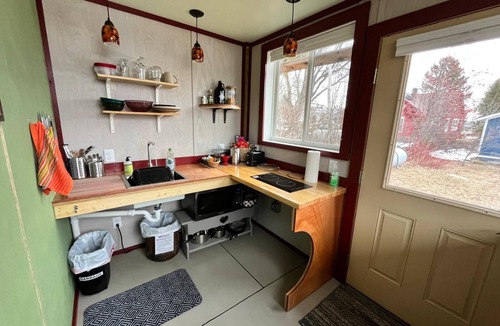 Grand Marais Cabin | Mökki Birdnest - A Quaint Studio in the Heart of Downtown Grand Marais