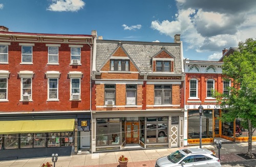 Newport Condo | Monmouth Loft 3 | Heart of Newport