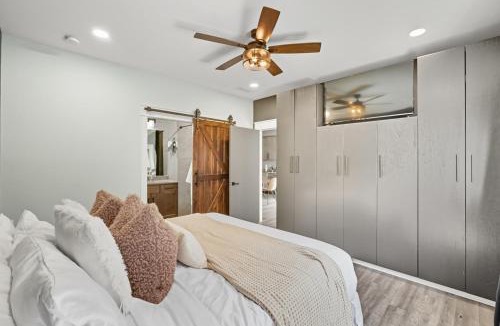 Chesterton House | Moody Modern Dunes Hot Tub Beach and Trails