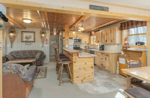 Stambaugh House | Mountain View Lodge - 3 story house in Ski Brule Village with 2 hot tubs & sauna