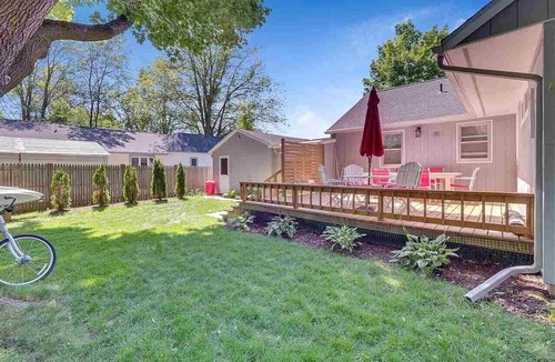 Boyne City House | Nautical Themed - Downtown Boyne City Getaway Close to the Lake