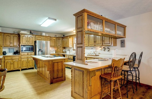 Waynesville House | Near Fort Leonard Wood | Perfect for Graduations