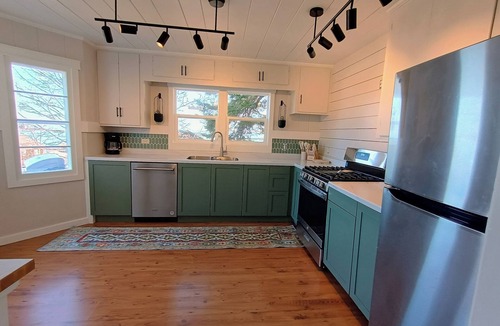 Grand Marais House | NEW: "Gray Duck" by the Harbor: Walk Anywhere from this Sweet 4BR Home w/Sauna!