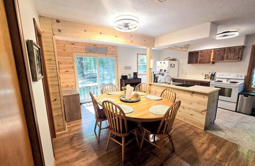 Pentwater Cottage | NEW LISTING 15% OFF 5BR Lake Michigan Cottage Private Retreat Family Friendly
