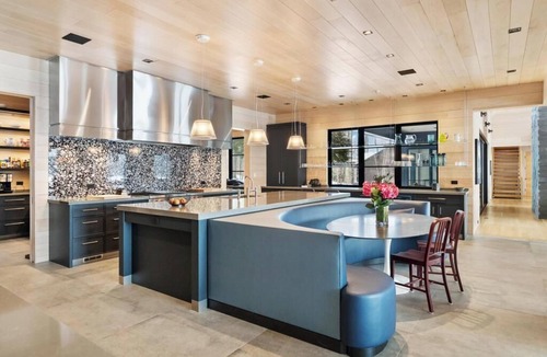 Bay Harbor House | *NEW LISTING* Newly Built Walloon Lodge with Guest Houses
